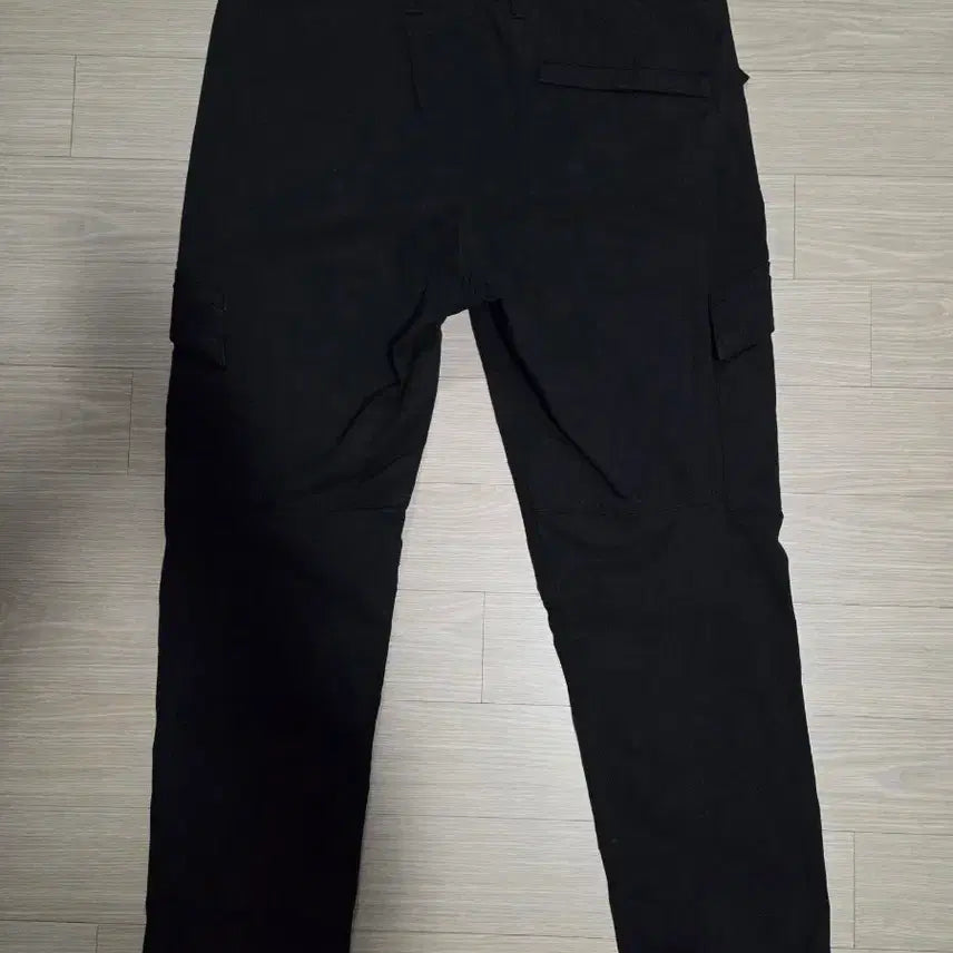 [SOLD OUT] [백화점판] STONE ISLAND 스톤아일랜드 카고 팬츠 바지