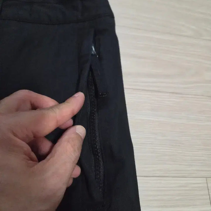[SOLD OUT] [백화점판] STONE ISLAND 스톤아일랜드 카고 팬츠 바지