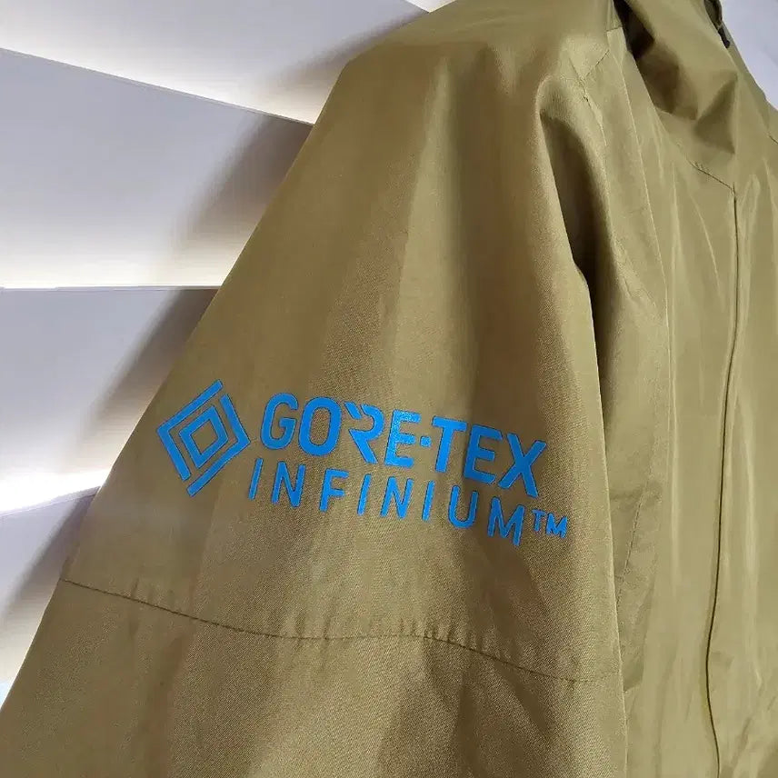 [BUNJANG] Nike Gore-Tex Trail Running Jacket - Men&