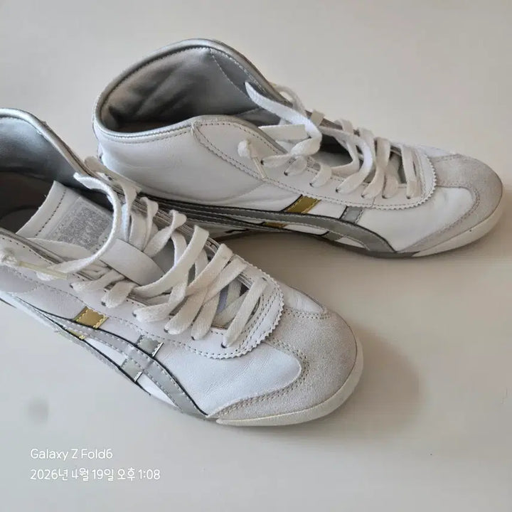 [BUNJANG] Onitsuka Tiger Tokyo High Top Sneakers / 오니츠카타이거 토쿄 하이탑 250mm
