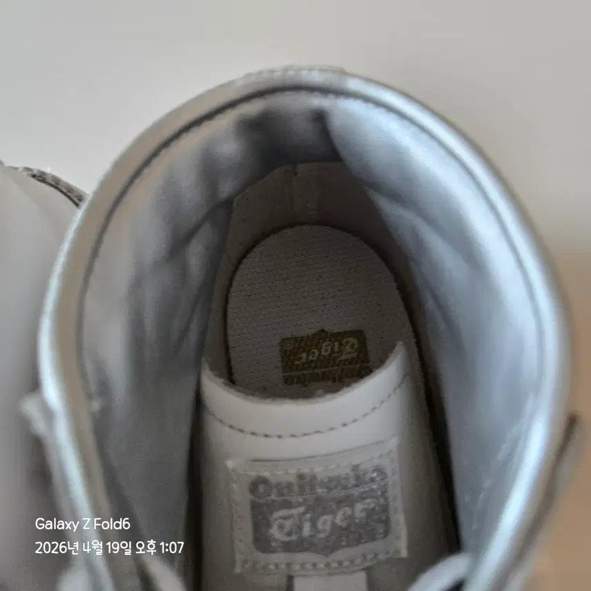 [BUNJANG] Onitsuka Tiger Tokyo High Top Sneakers / 오니츠카타이거 토쿄 하이탑 250mm