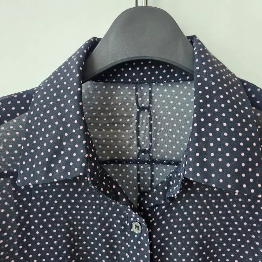 [SOLD OUT] F/도트 시폰 셔츠블라우스