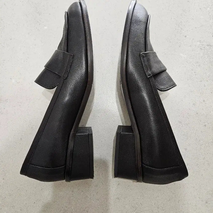 [BUNJANG] Sera Black Loafers - Low Heel (4cm) / 세라 단화 로퍼 230