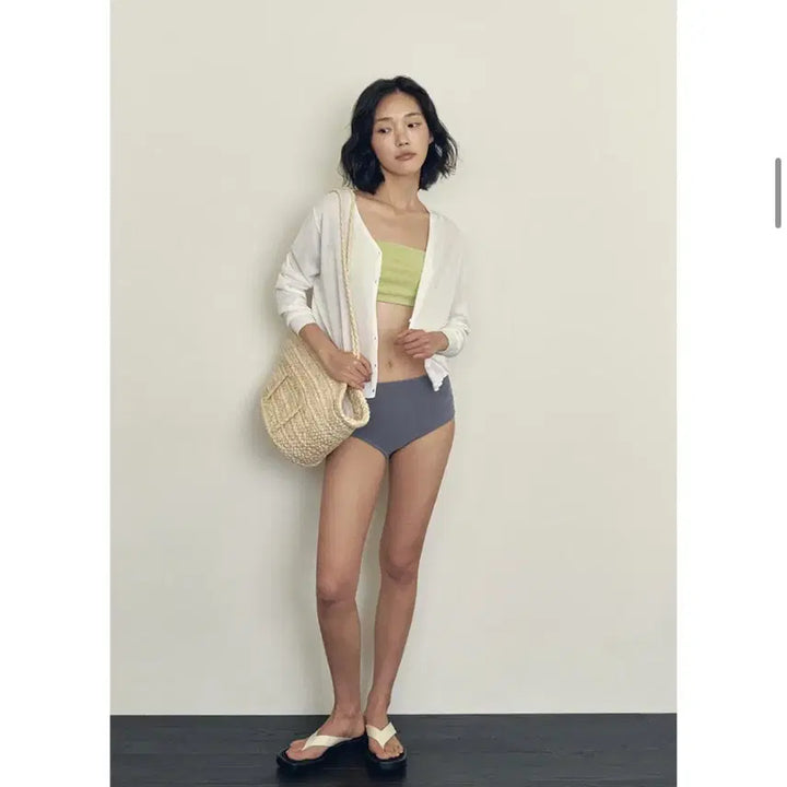 [BUNJANG] ROEN Side Button See-through V-neck Cardigan (White) / [택있는새상품] 로에일 사이드 버튼 시스루 브이넥 가디건 (화이트)
