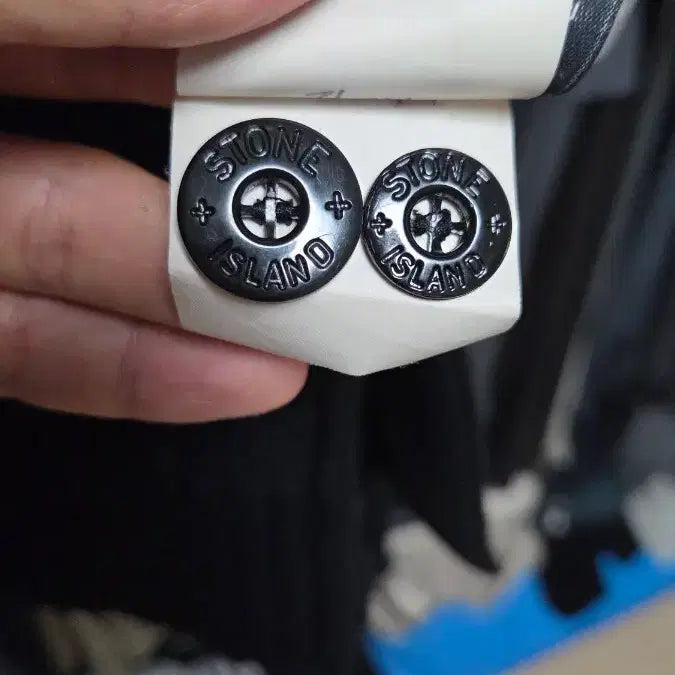 [SOLD OUT] 스톤아일랜드 블랙 집업 가디건
