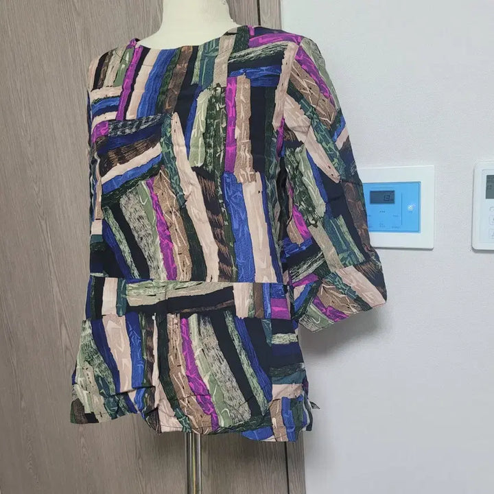 [BUNJANG] RAYCOOL Punggi Inyeon Pattern Blouse 5-Sleeve / 레이쿨 풍기인견 패턴 블라우스 5부 소매
