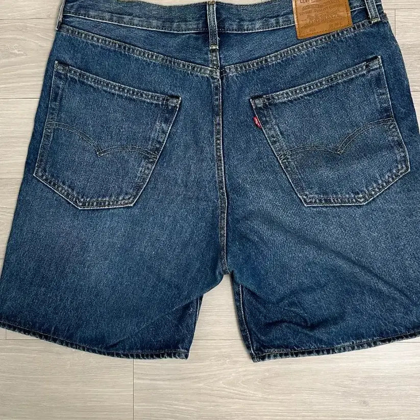[SOLD OUT] 리바이스 468 루즈핏 데님쇼츠 36