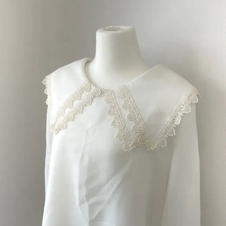 [BUNJANG] White Lace Big Collar Blouse - Layered Style / 레이스 빅카라 블라우스 화이트 러블리 히메갸루 양산형 레이어드 소녀