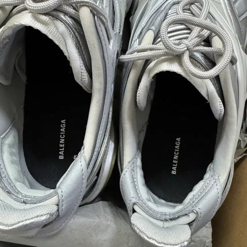 [BUNJANG] Balenciaga Tyrex Silver Sneakers / 발렌시아가 타이렉스 실버 42