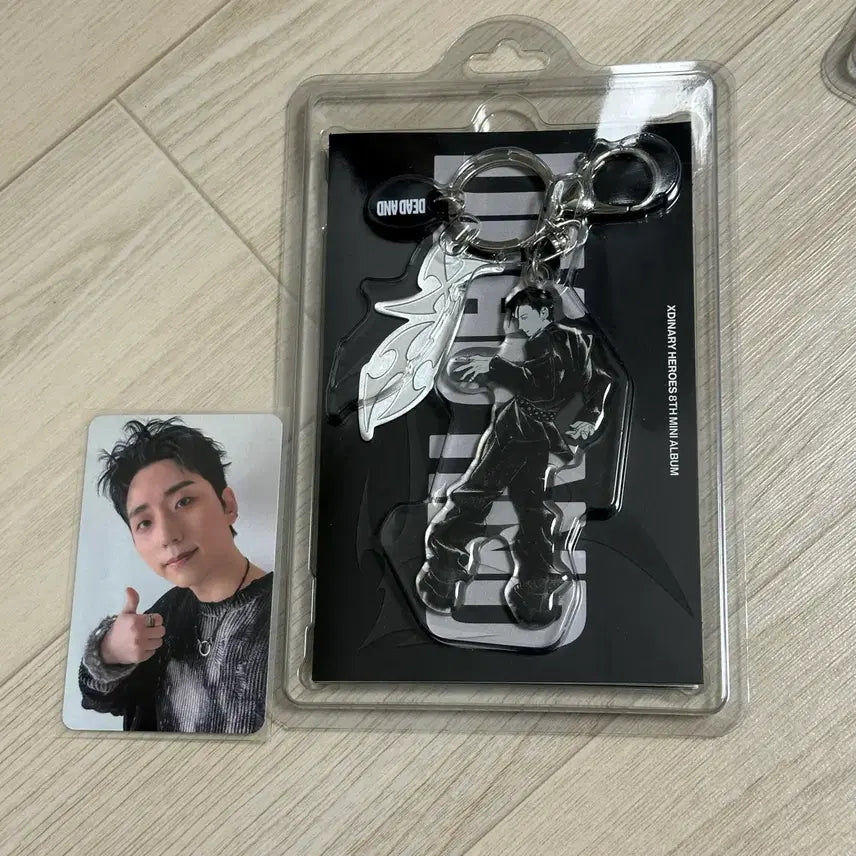 [BUNJANG] Xdinary Heroes Gunil Sealed Album + POB Bundle Set / 미개봉 엑스디너리히어로즈 엑디즈 건일 키링앨범+특전 일관 양도