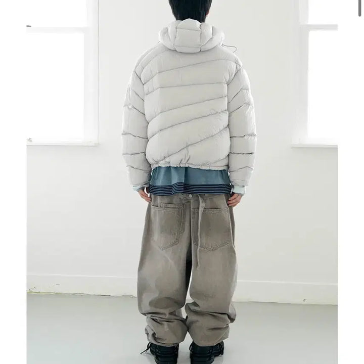 [BUNJANG] KOIN SEOUL X MIMTHE Diagonal Lining Down Jumper / (1) 밈더워드로브 X 코인서울 다이애그널 라이닝 다운점퍼 패딩