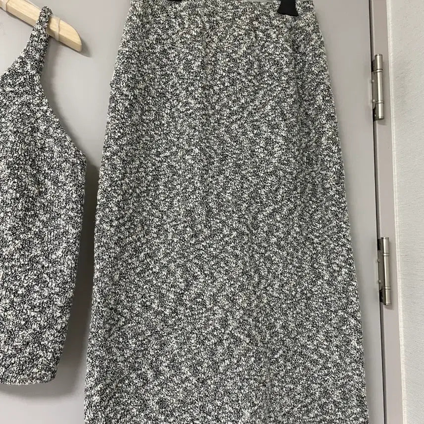 [BUNJANG] Vokasi Knit Two-Piece Set / 보카시 니트 투피스 세트