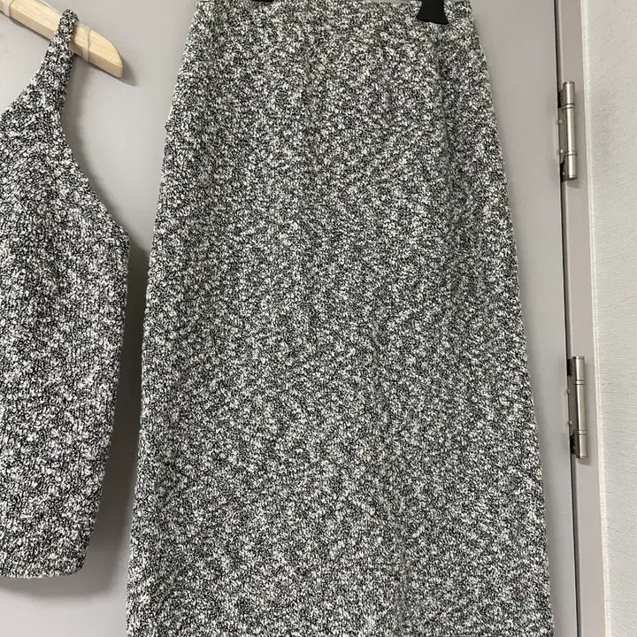 [BUNJANG] Vokasi Knit Two-Piece Set / 보카시 니트 투피스 세트