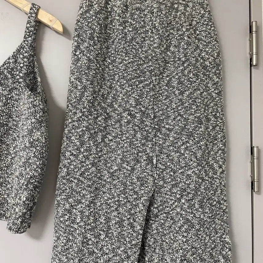 [BUNJANG] Vokasi Knit Two-Piece Set / 보카시 니트 투피스 세트