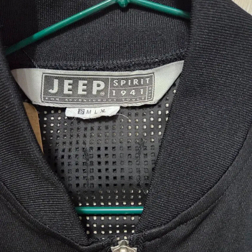 [BUNJANG] Jeep Black Patch Bomber Jacket / 지프 블랙 패치 봄버 자켓
