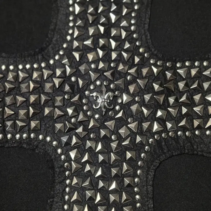 [BUNJANG] STELLA Black Chrome Studded Cross Sweatshirt / STELLA 스텔라 블랙 크롬스터드 크로스 맨투맨