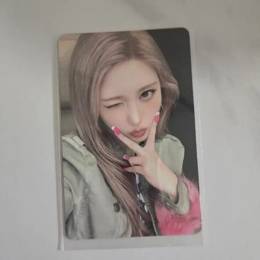 [BUNJANG] IVE Gaeul [RE-VIVE] Challengers Photocard / 아이브 가을 리바이브 챌린저스 앨범 포토카드