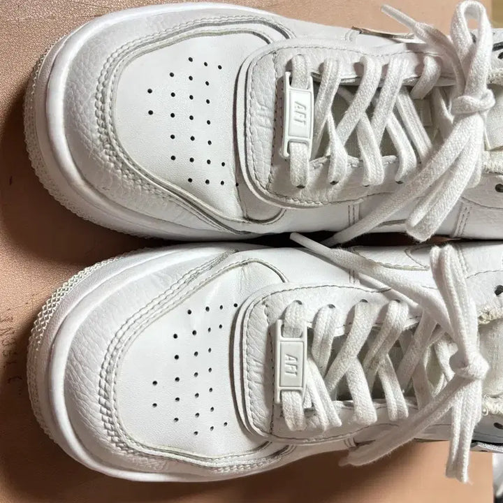 [BUNJANG] Nike Air Force 1 Triple White Sneakers (225mm) / 나이키에어포스 트리플화이트 225