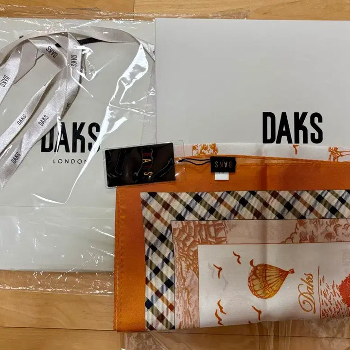 [BUNJANG] Daks Orange Silk Scarf / 닥스 오렌지 실크 스카프 SKU005