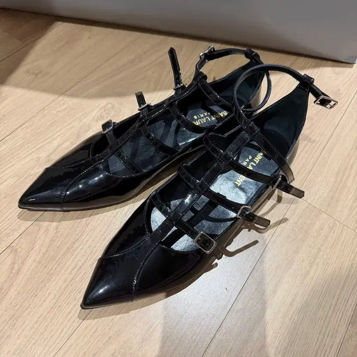 [BUNJANG] Saint Laurent Black Enamel Strap Flats Size 37.5 / 생로랑 블랙에나멜 스트랩 플랫