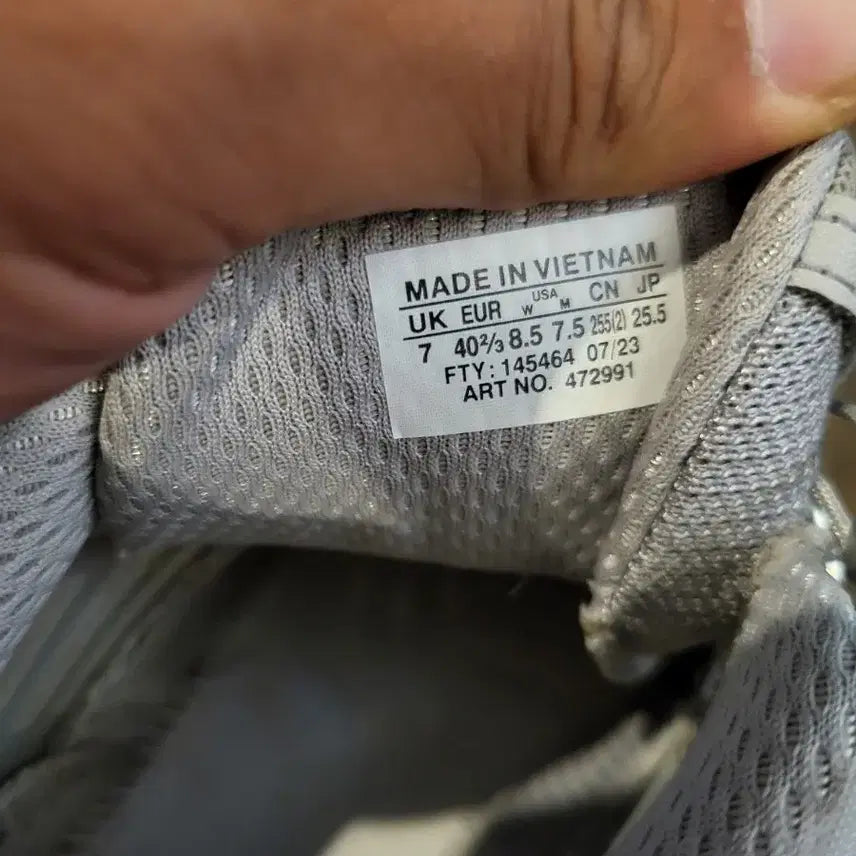 [BUNJANG] Salomon White Silver Hiking Shoes / 살로몬 운동화 화이트 실버 260