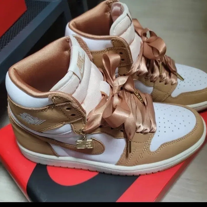[BUNJANG] Nike Air Jordan 1 Retro High / 나이키 에어 조던1 레트로  240 새상품급