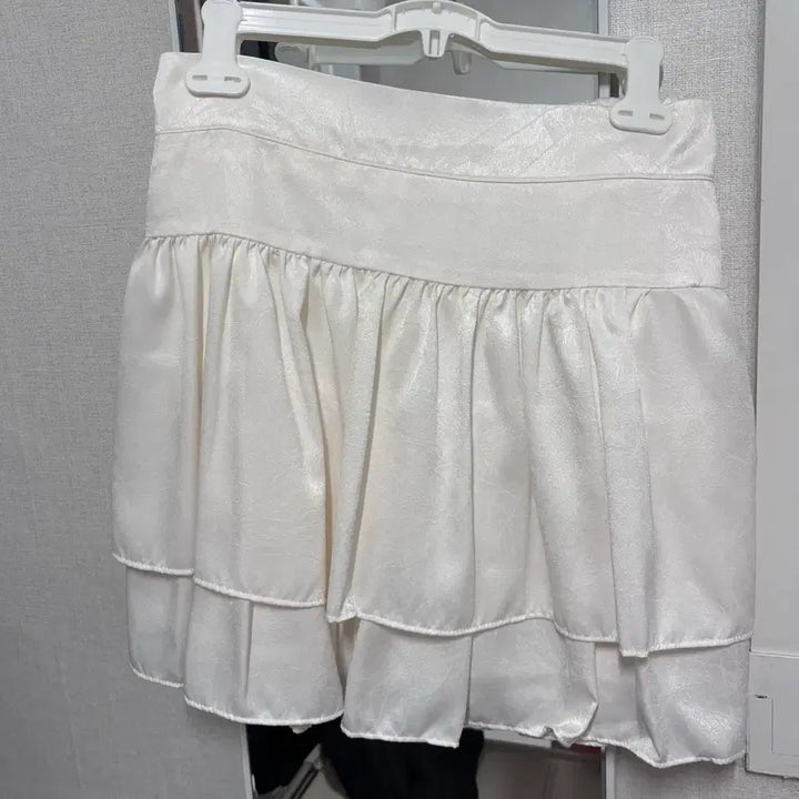 [BUNJANG] Layered Frill Mini Skirt / 레이어드 프릴 미니스커트 새상품