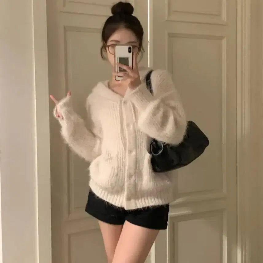 [BUNJANG] Avely Pine Leaf Knit Hoodie Cardigan Ivory Angora / 에이블리 솔잎 니트 후드 가디건 아이보리 앙고라