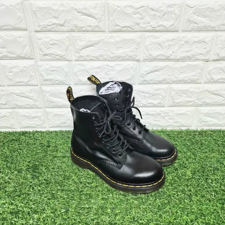 [SOLD OUT] 닥터마틴 230~235(EU 37) 1460 파스칼 버지니아 워커 부츠