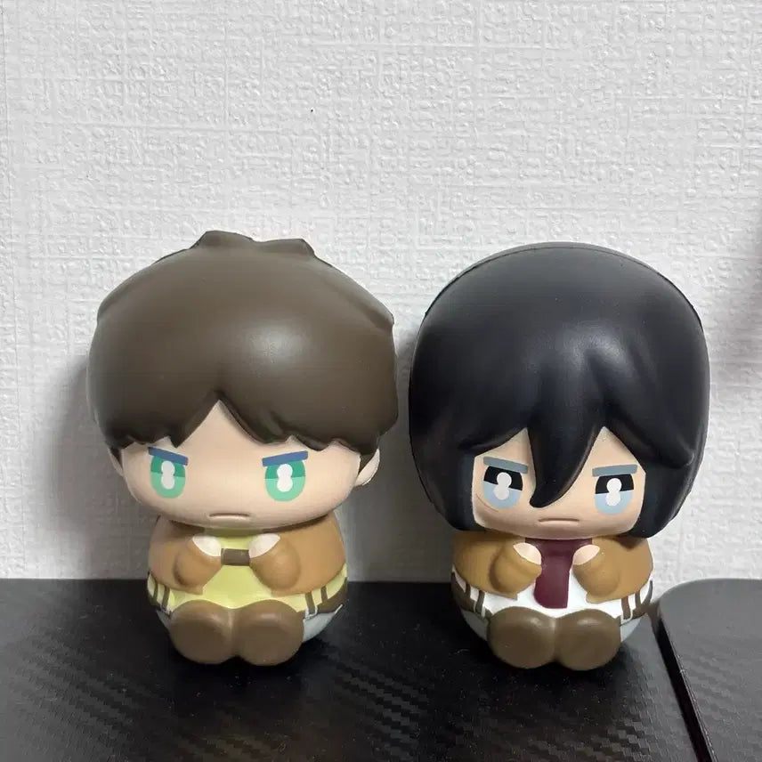 [BUNJANG] Attack on Titan Eren &amp; Mikasa Squishy / 진격의거인 에렌+미카사 스퀴시