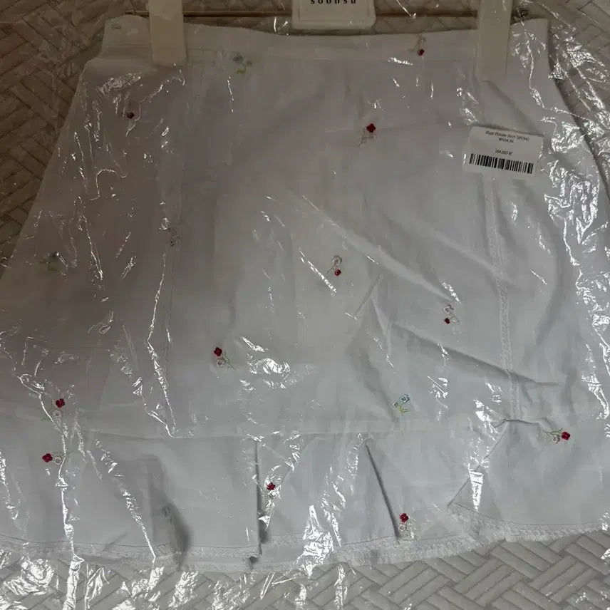 [SOLD OUT] 순수 soonsu Multi Flower Skirt 36사이즈 새상품