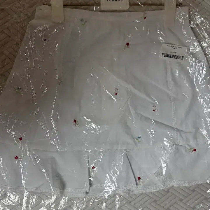 [SOLD OUT] 순수 soonsu Multi Flower Skirt 36사이즈 새상품