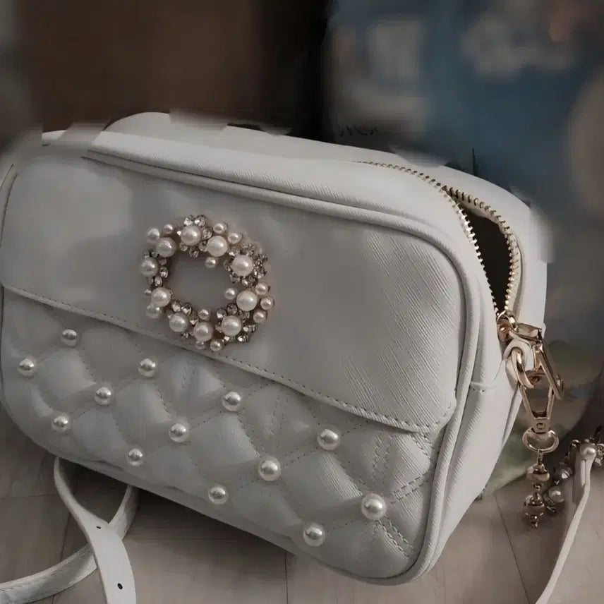 [BUNJANG] Evelyn Bijou White Handbag / 급전!!) 에블린 Evelyn 비쥬 양지뢰 스나계 화이트 가방