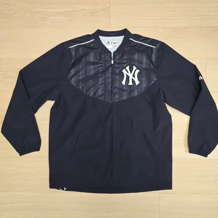 [BUNJANG] Majestic New York Yankees Authentic Cool Base On-Field Long Sleeve Windbreaker L (110) / 마제스틱 어센틱 쿨베이스 온필드 뉴욕 양키즈 긴팔바람막이 L(110)