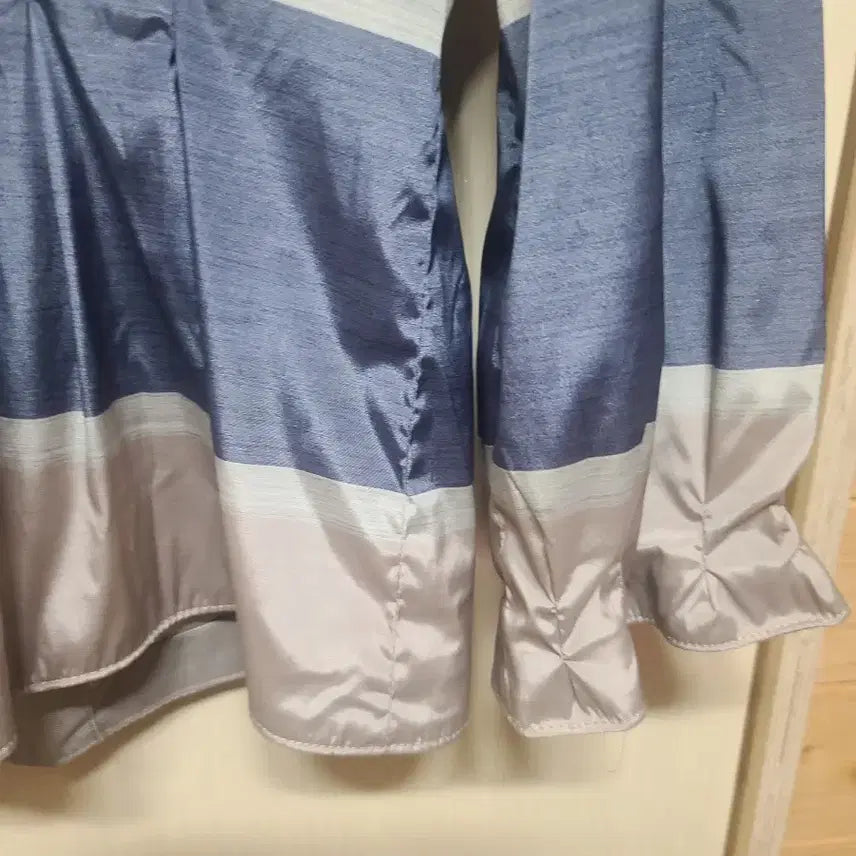 [BUNJANG] Armani Collezioni Striped Women&