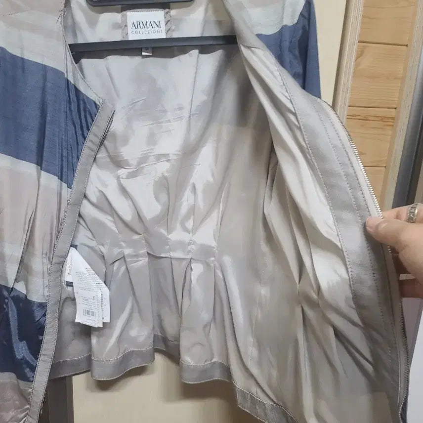 [BUNJANG] Armani Collezioni Striped Women&