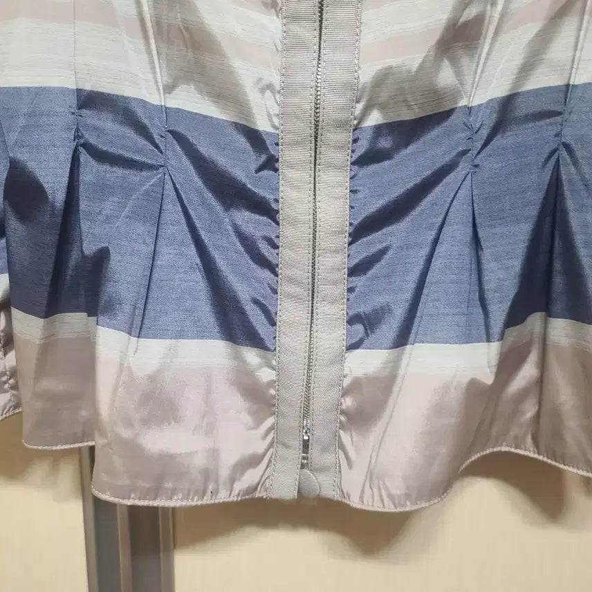 [BUNJANG] Armani Collezioni Striped Women&