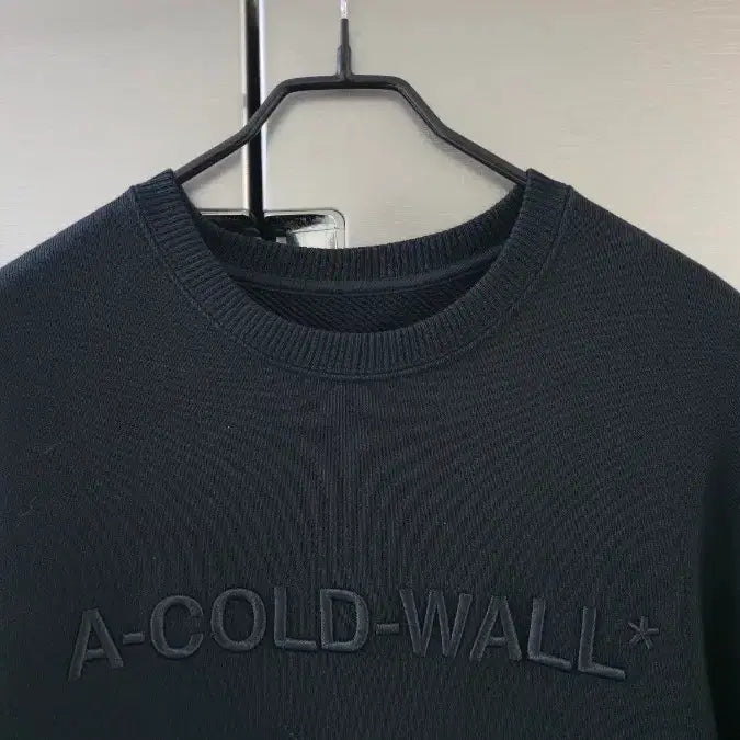 [BUNJANG] A-COLD-WALL Logo Sweatshirt / [A-COLD-WALL] 어콜드월 블랙 로고 맨투맨