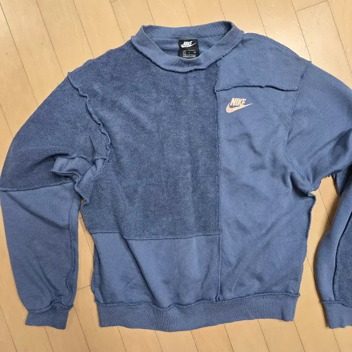 [BUNJANG] Nike Blue Patchwork Sweatshirt S / 나이키 블루 패치워크 맨투맨 티셔츠 S