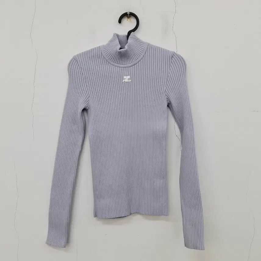 [BUNJANG] Courreges 22 Logo Patch Ribbed Turtleneck Knit Sweater (M) / 꾸레쥬 매장판 22 로고 패치 골지 터틀넥 니트 스웨터 M