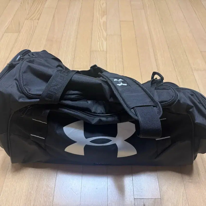 [BUNJANG] Under Armour Undeniable 3.0 MD Duffel Bag / 언더아머 언디나이어블 3.0 MD 더플백 1300213-001