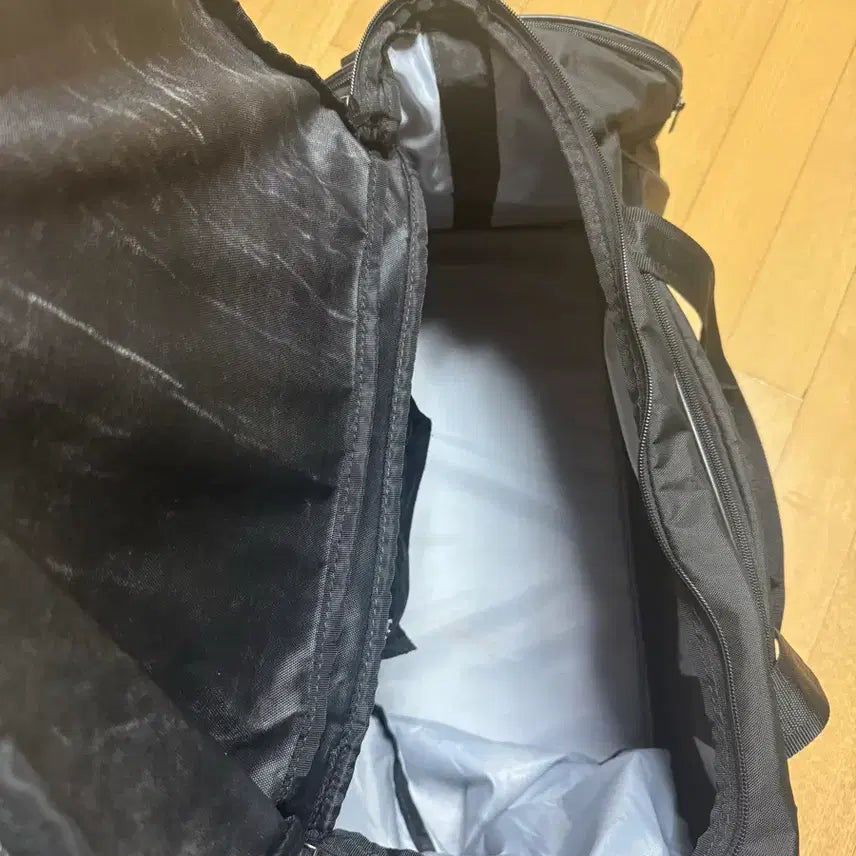 [BUNJANG] Under Armour Undeniable 3.0 MD Duffel Bag / 언더아머 언디나이어블 3.0 MD 더플백 1300213-001