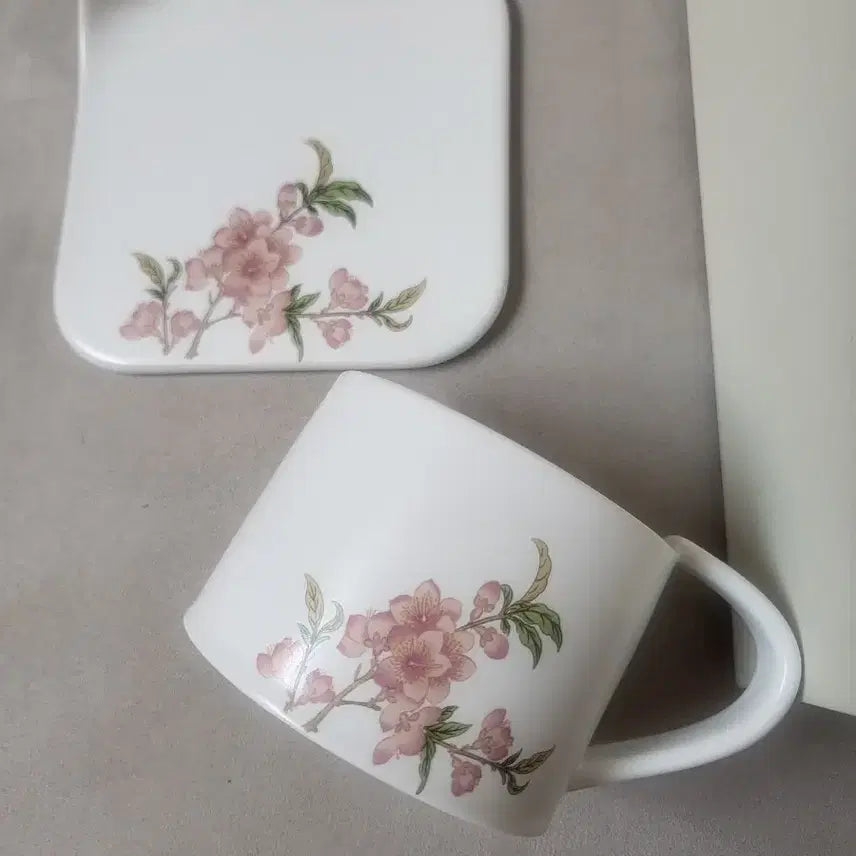 [BUNJANG] NMC Art Qing Dynasty Tea Cup Set with Saucer and Spoon / 중국 국가 화예술박물관(NMC ART) 티잔 세트 판매합니다.청나라 화