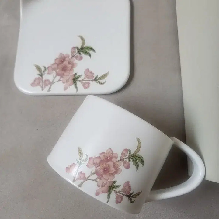 [BUNJANG] NMC Art Qing Dynasty Tea Cup Set with Saucer and Spoon / 중국 국가 화예술박물관(NMC ART) 티잔 세트 판매합니다.청나라 화