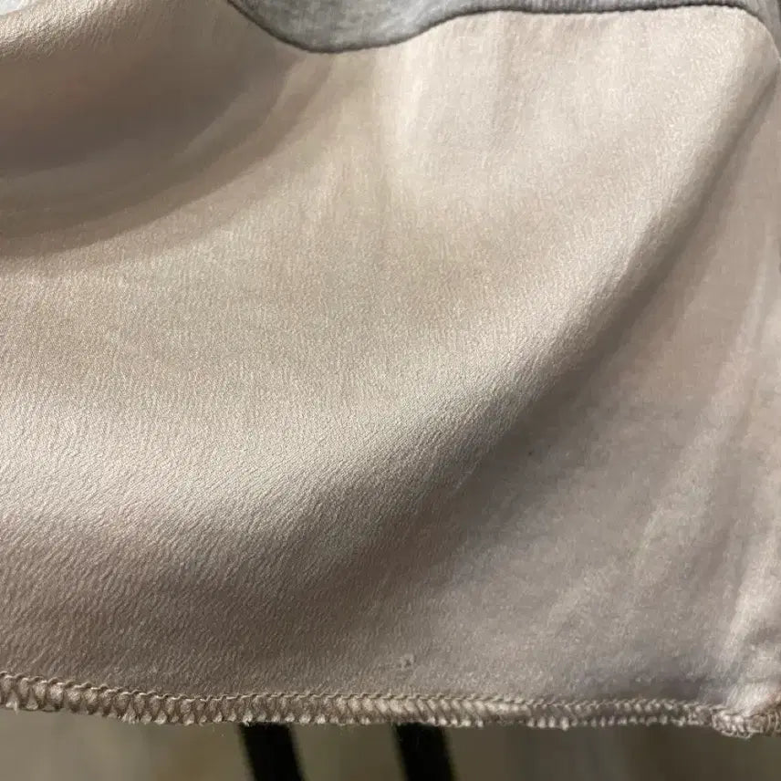 [BUNJANG] Fabiana Filippi Silk Beaded Blouse / Fabiana Filippi 실크 비즈 반팔티 블라우스 55~66