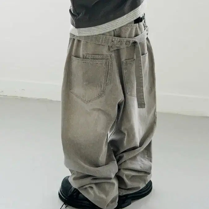 [BUNJANG] KOIN SEOUL MIMTHE Stone Belted Denim Pants / KOIN SEOUL MIMTHE 스톤 벨티드 데님팬츠