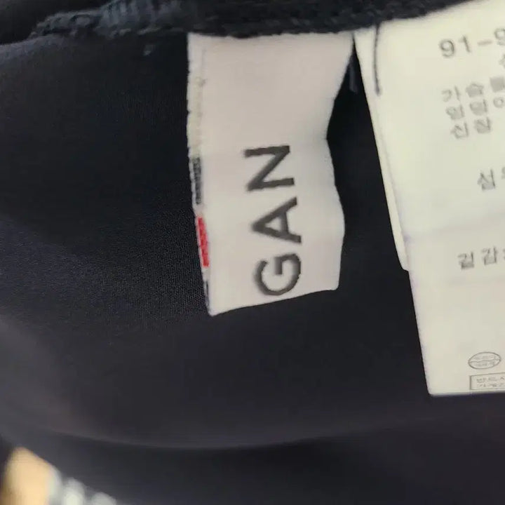 [SOLD OUT] MORGAN 네이비 랩 스타일 반팔 원피스
