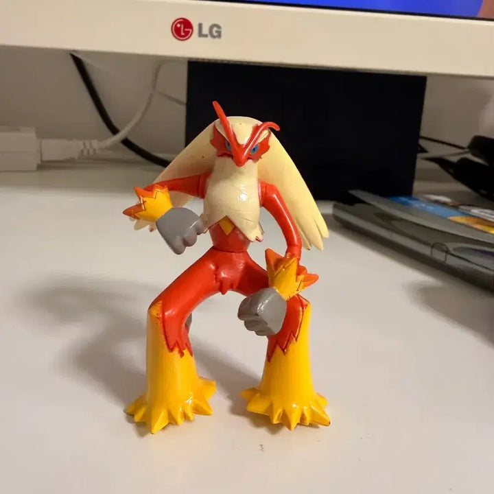 [BUNJANG] Authentic Pokemon Infernape Figure / 정품 포켓몬 번치코 피규어