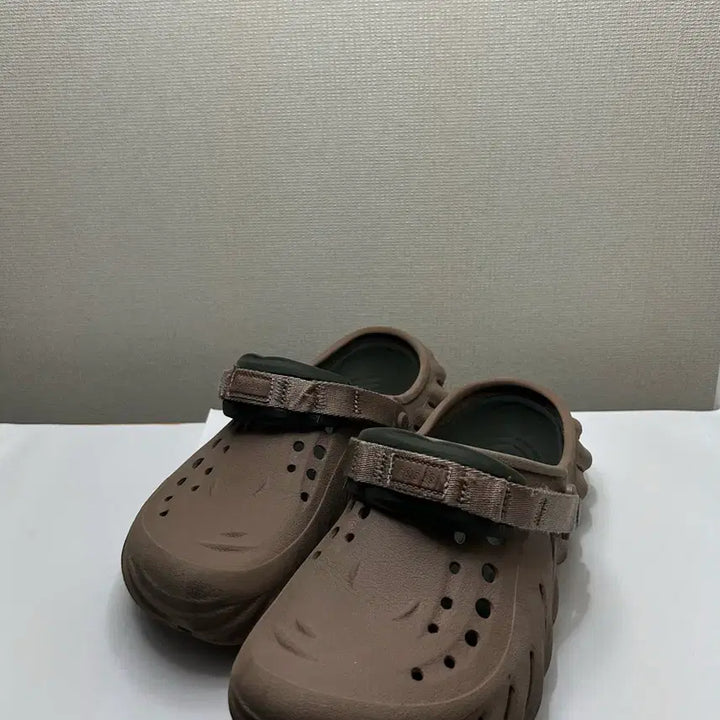 [SOLD OUT] 크록스 에코 클로그