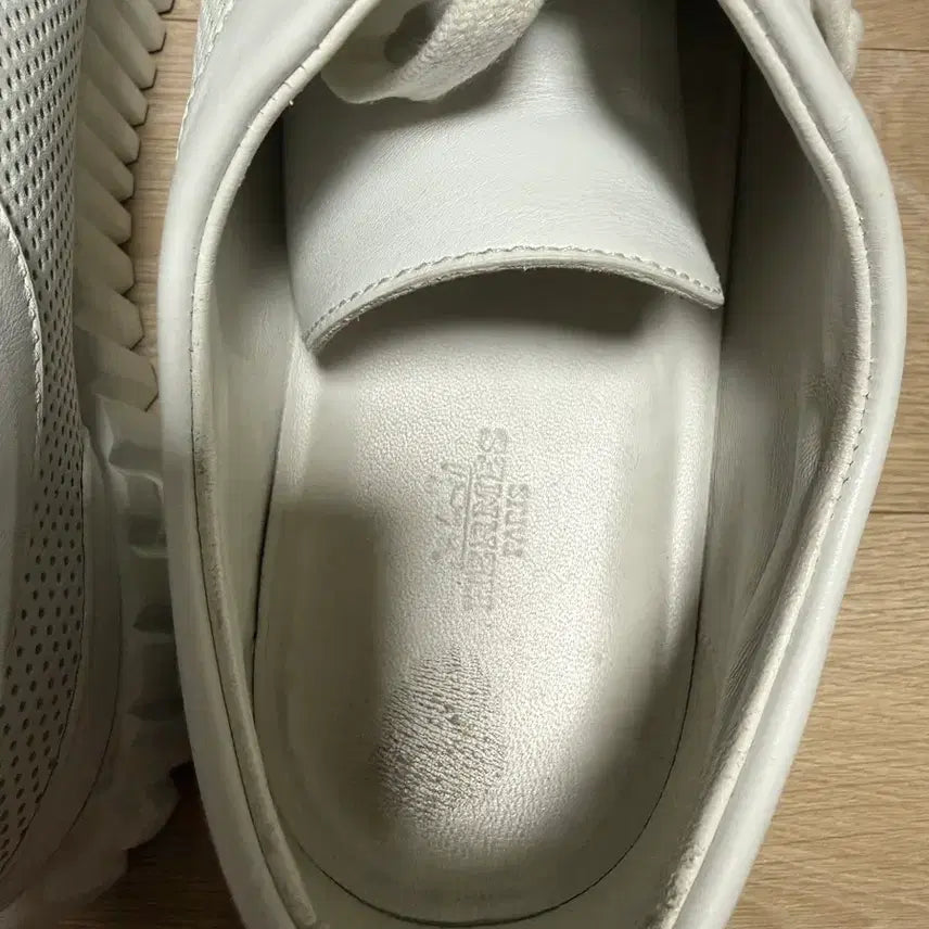[BUNJANG] Hermes Cross Sneakers White / [41.5] 에르메스 크로스 스니커즈 화이트